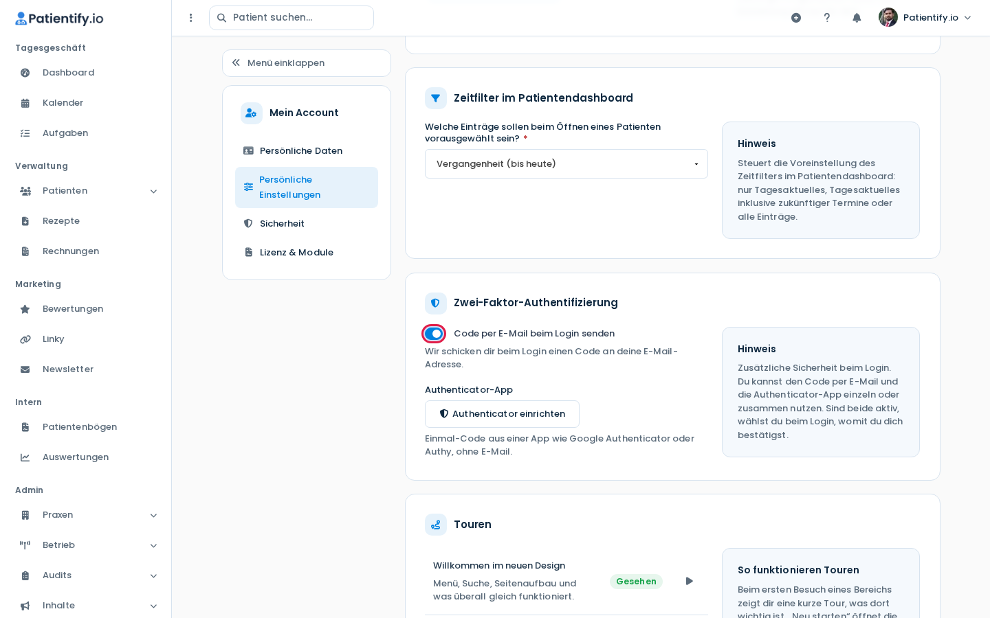 Abschnitt Zwei-Faktor-Authentifizierung mit eingeschaltetem Schalter Code per E-Mail beim Login senden